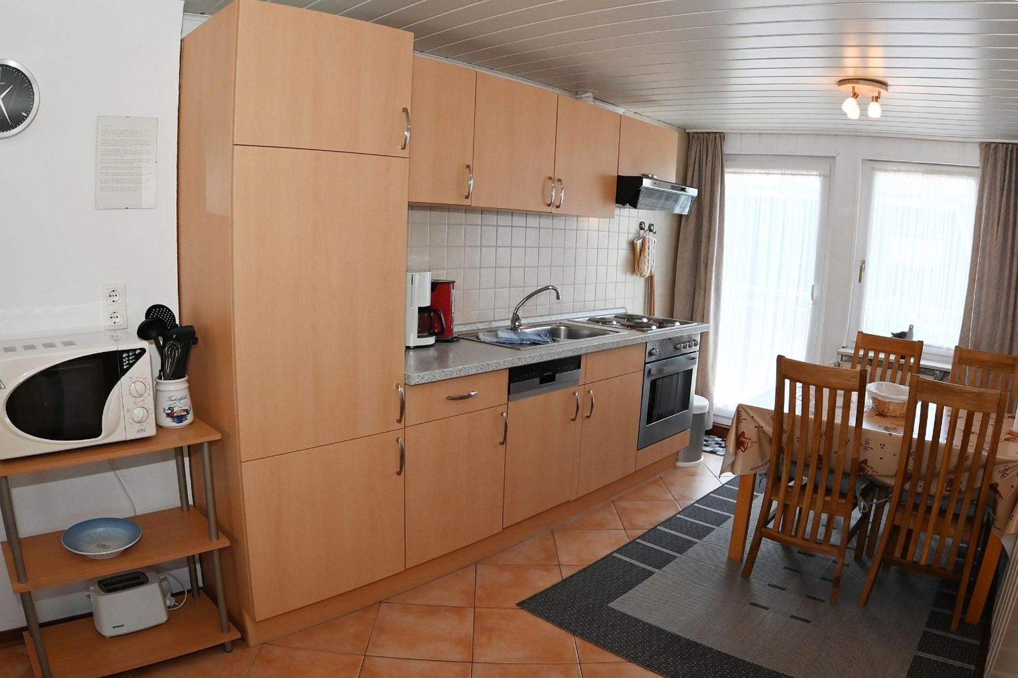 Haus-Karin-Ferienwohnung-2 Büsum Esterno foto
