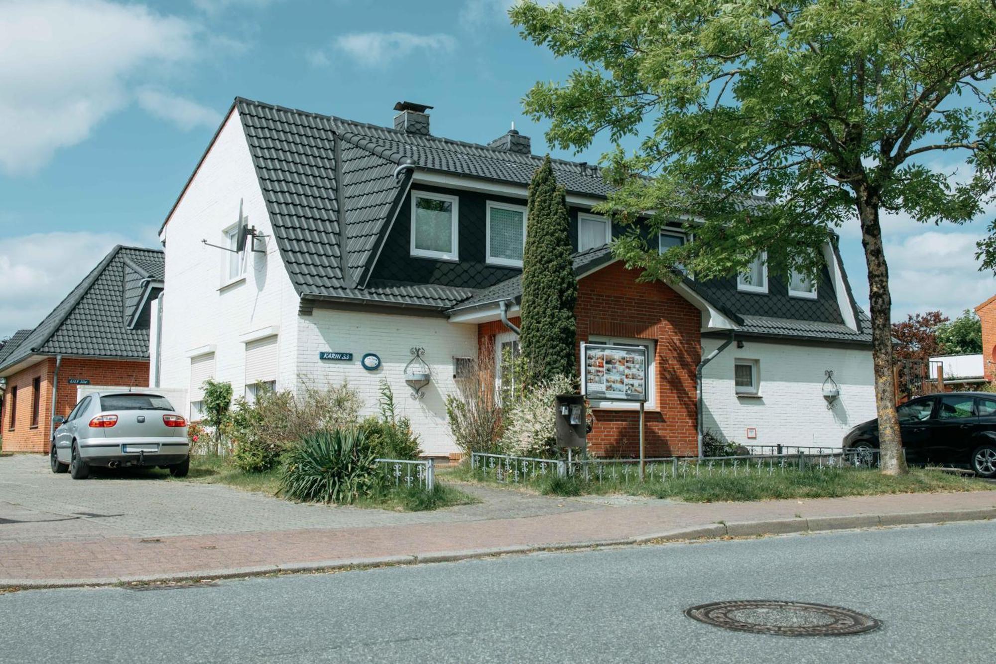 Haus-Karin-Ferienwohnung-2 Büsum Esterno foto